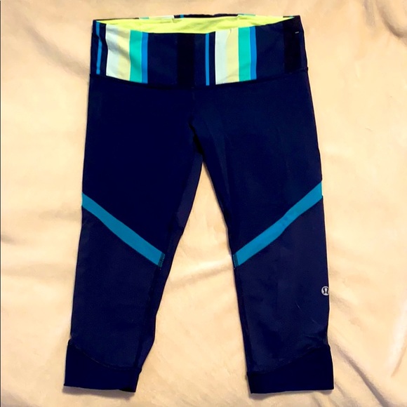 Lululemon Crops - Picture 1 of 5